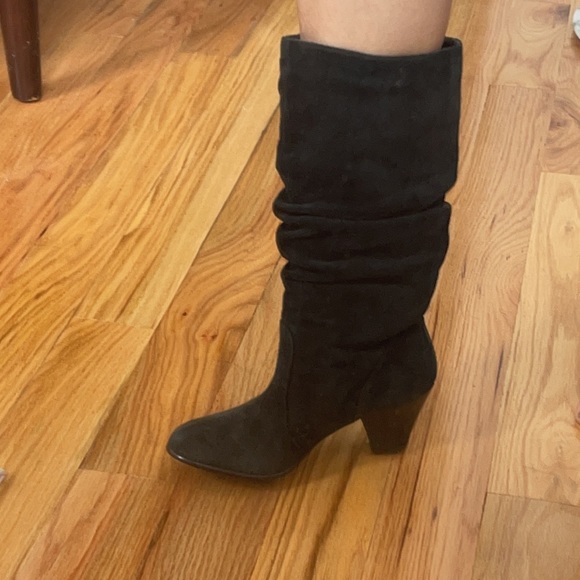 Suede under knee black boots - Picture 2 of 16